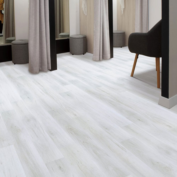 Winter Hickory Room Scene