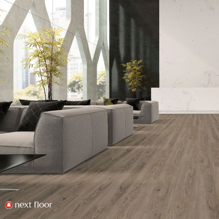 Medalist Collection Arrowhead Oak Room Scene